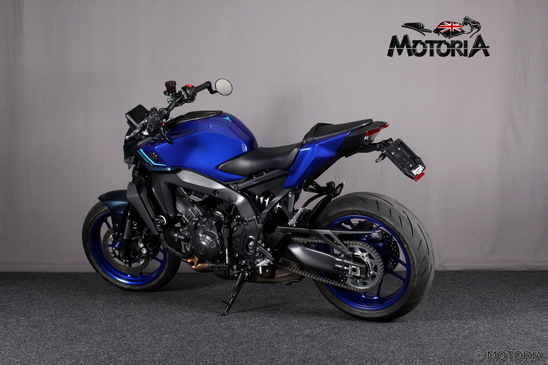 YAMAHA MT-09 (35kW)-showroom-element-3