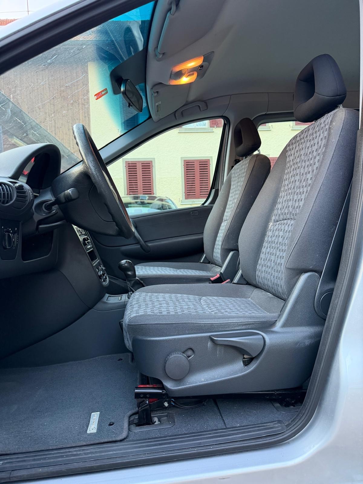 MERCEDES-BENZ Vaneo 1.7 CDi Ambiente-image-6