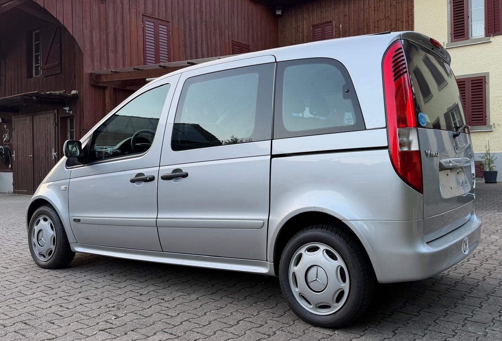 MERCEDES-BENZ Vaneo 1.7 CDi Ambiente-image-3