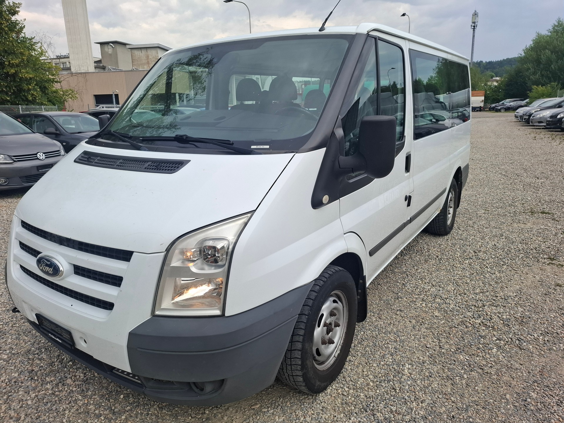 FORD Transit 2.2 TDCi 300 S Trend-image-0