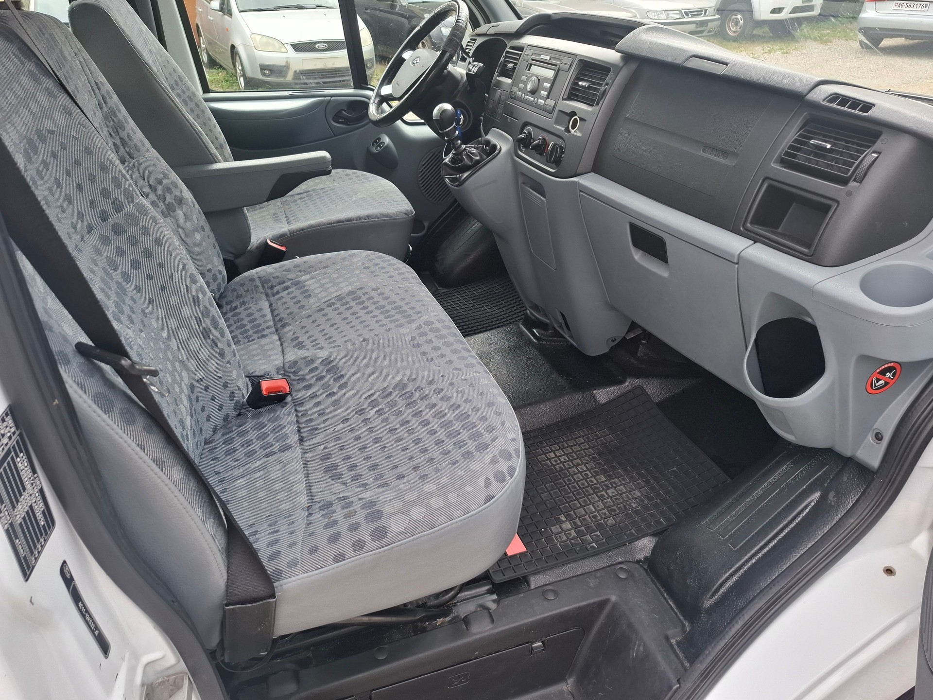 FORD Transit 2.2 TDCi 300 S Trend-image-10