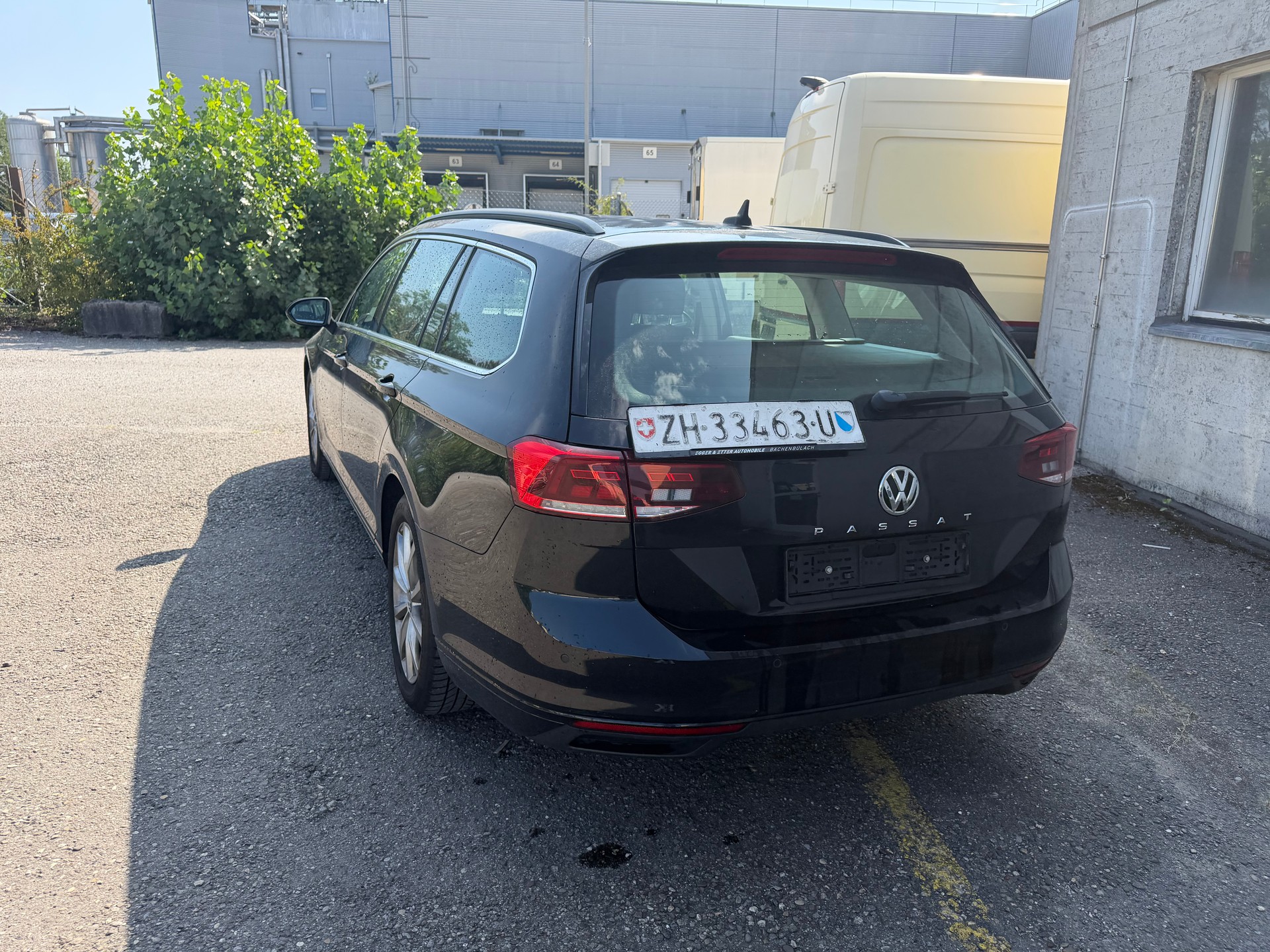 VW Passat 2.0 TDI BMT Business DSG-image-2