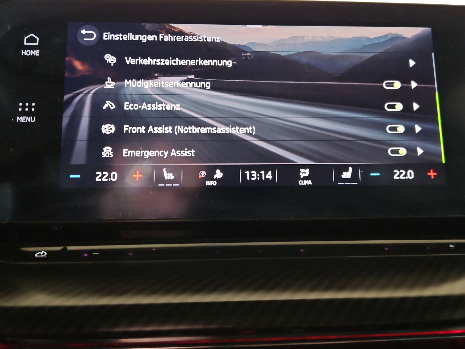 SKODA Octavia Combi 2.0 TDI DSG RS 4x4-image-18