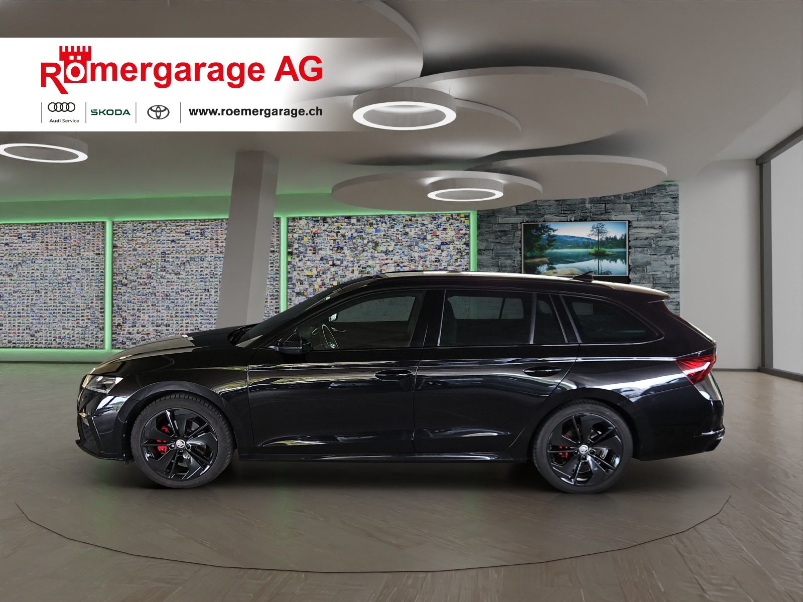 SKODA Octavia Combi 2.0 TDI DSG RS 4x4-showroom-element-1