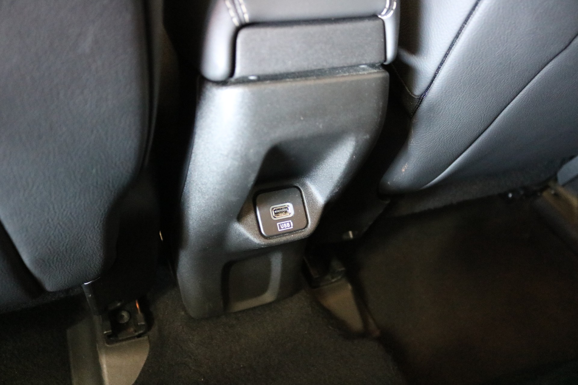 JEEP Renegade 1.5 MHEV Summit Sky-image-42
