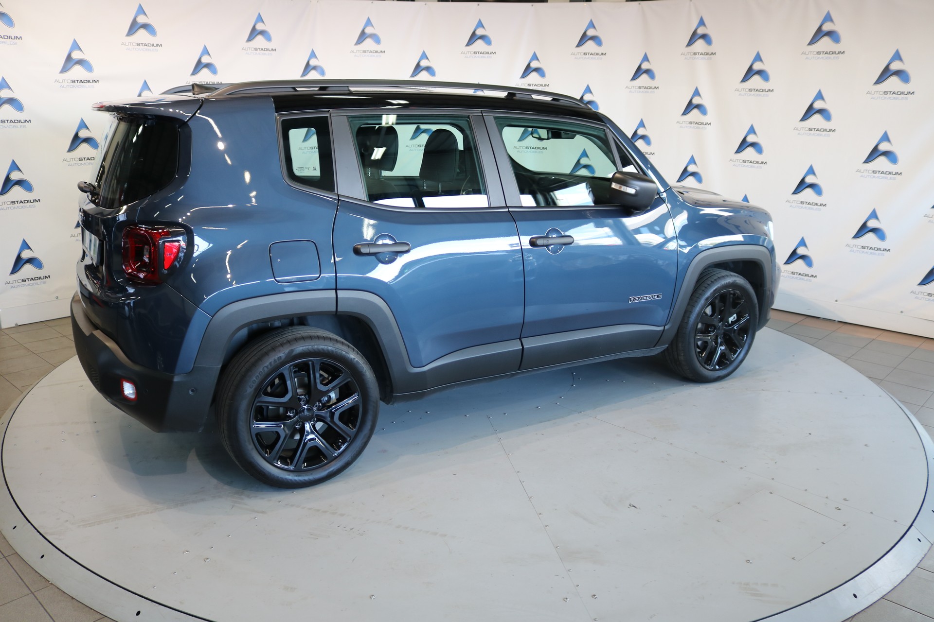 JEEP Renegade 1.5 MHEV Summit Sky-image-28