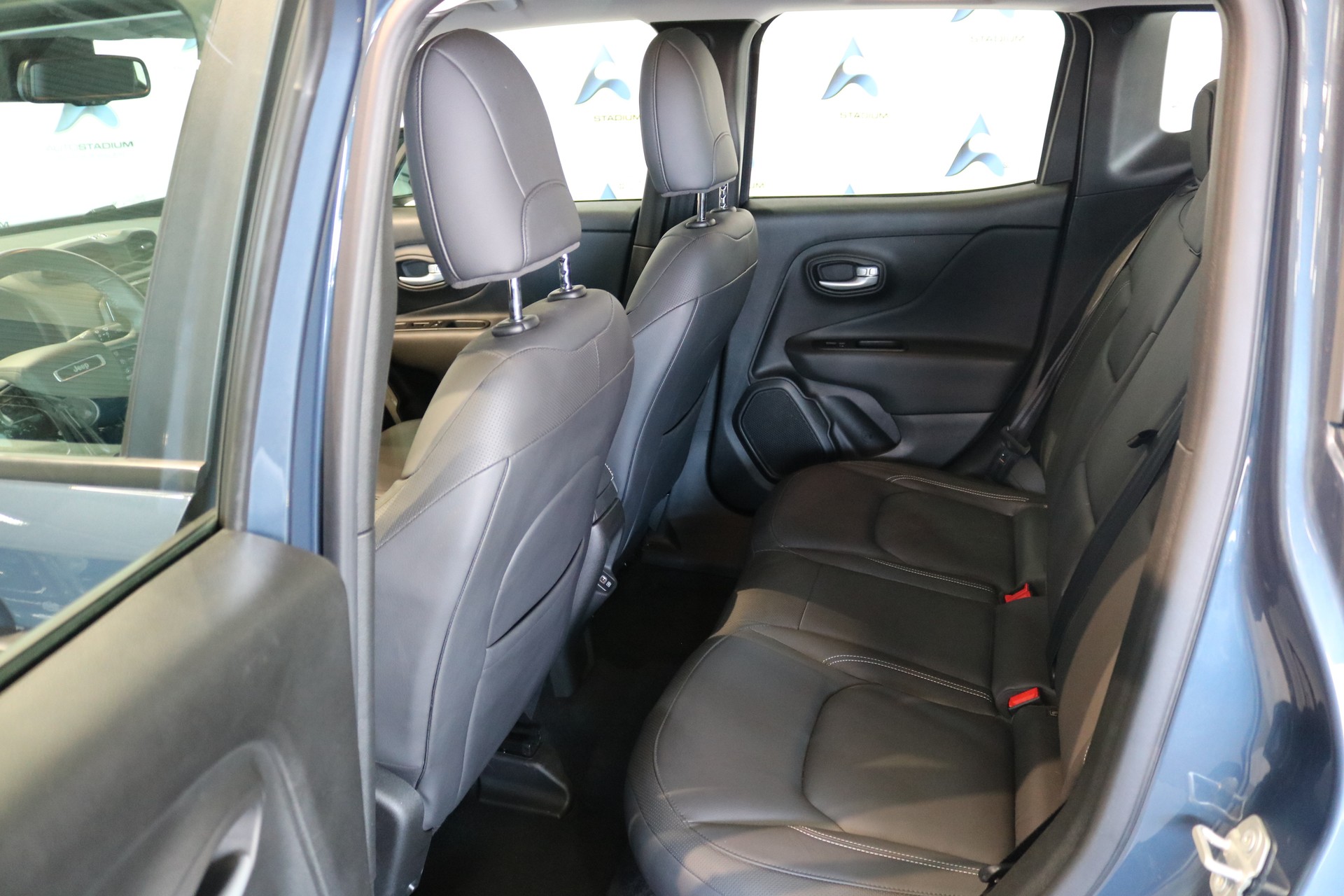 JEEP Renegade 1.5 MHEV Summit Sky-image-6