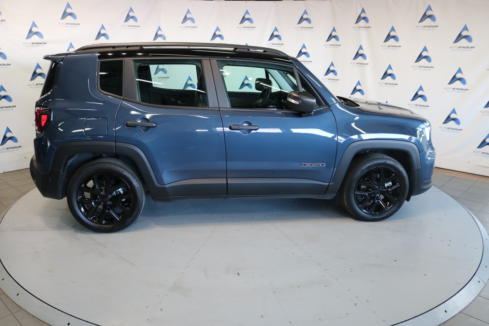 JEEP Renegade 1.5 MHEV Summit Sky-image-30