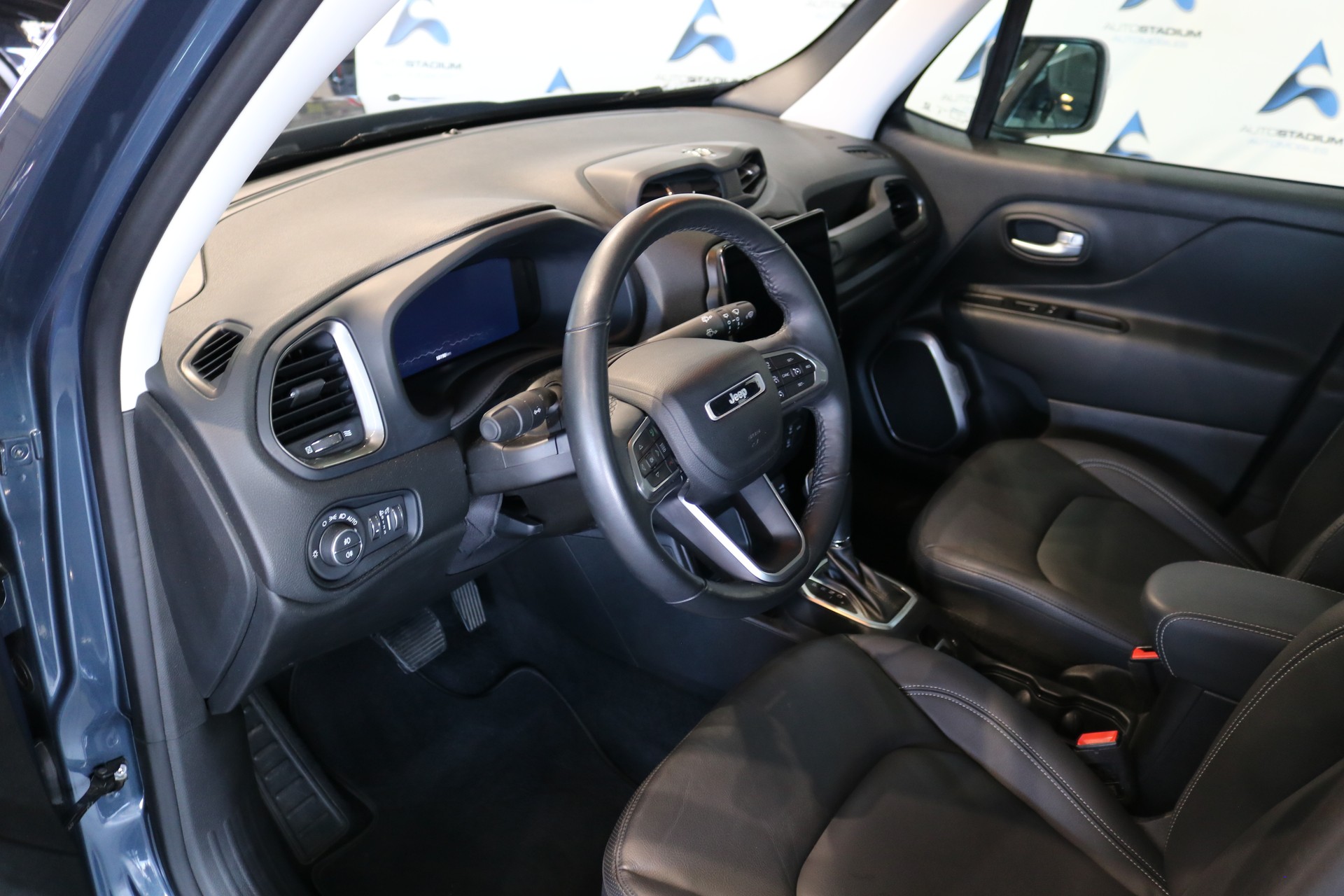 JEEP Renegade 1.5 MHEV Summit Sky-image-44