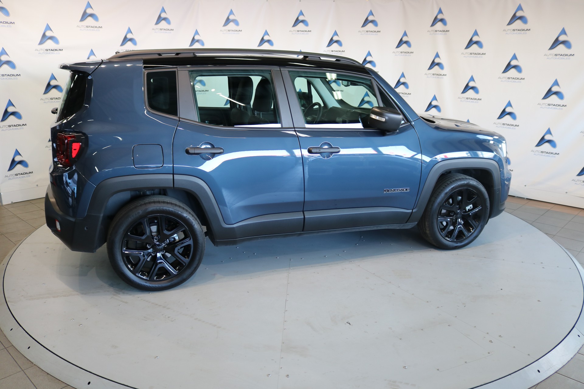 JEEP Renegade 1.5 MHEV Summit Sky-image-29