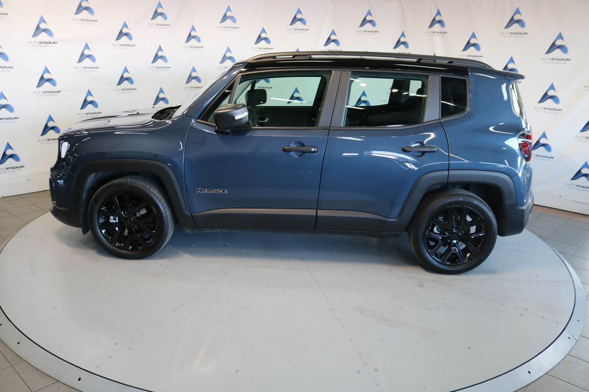 JEEP Renegade 1.5 MHEV Summit Sky-image-17