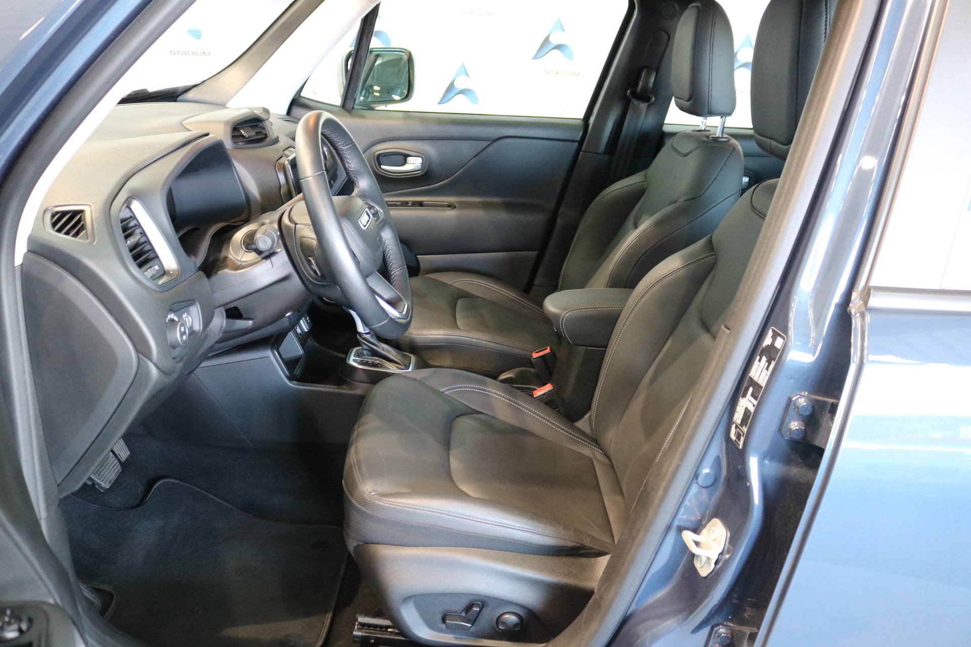 JEEP Renegade 1.5 MHEV Summit Sky-image-3