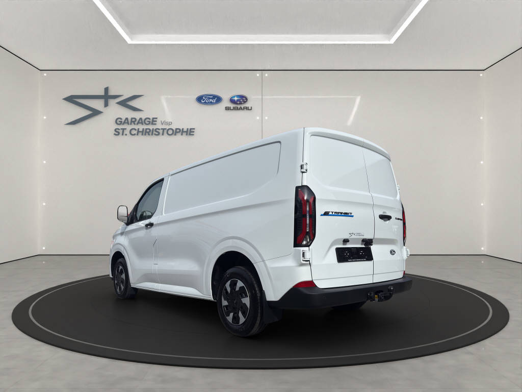 FORD E-Transit C Van 320 L1 Trend 218 PS-image-2