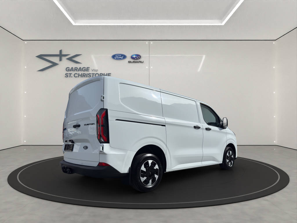 FORD E-Transit C Van 320 L1 Trend 218 PS-image-4