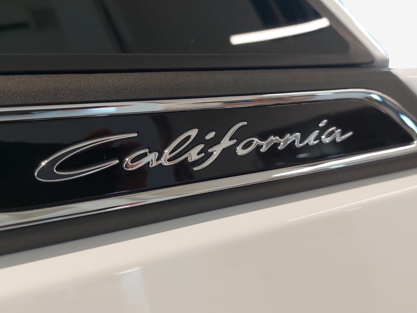 VW California 2.0 TDI Beach Tour-image-13