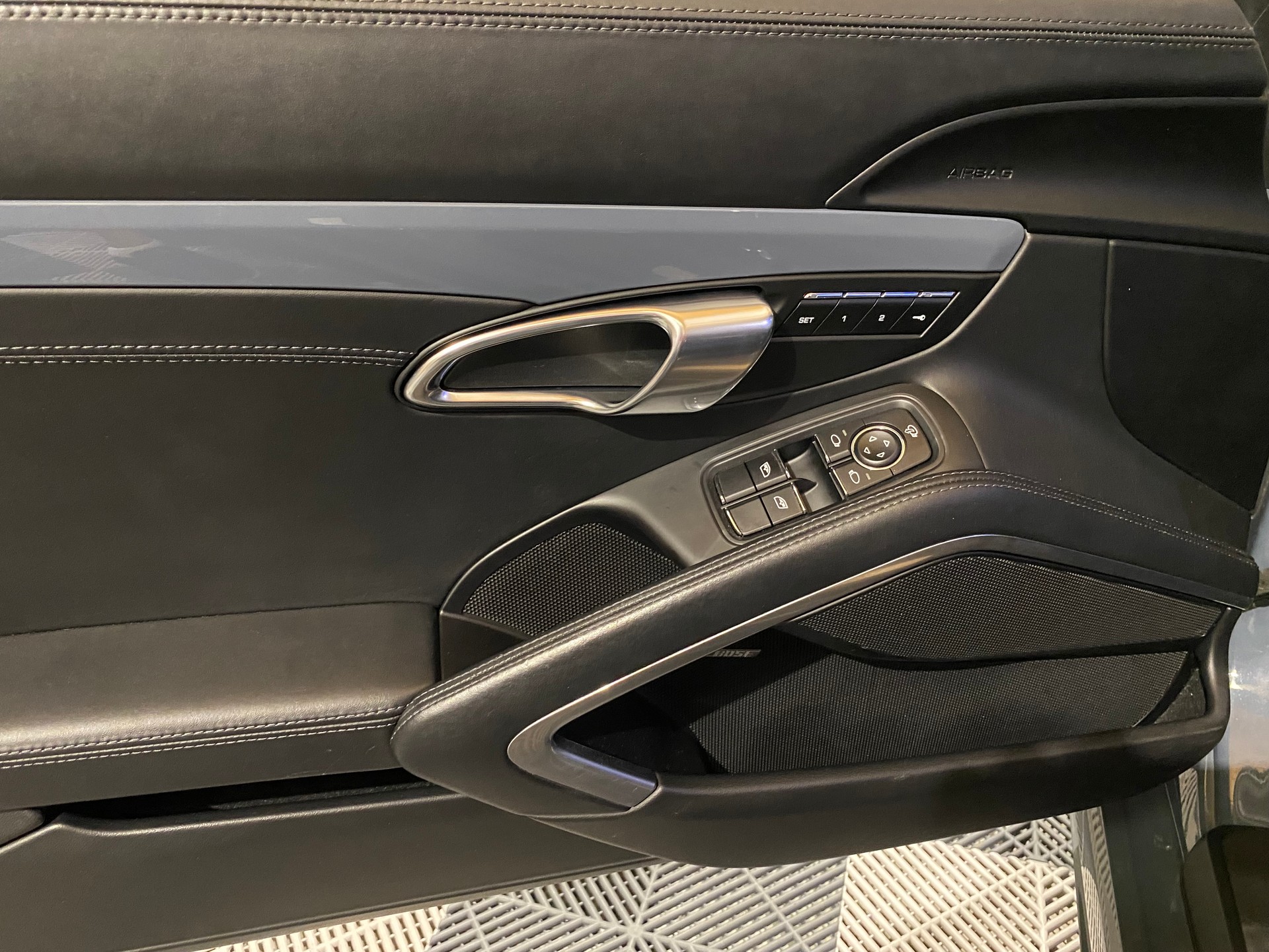 PORSCHE 718 Boxster S 2.5 PDK-image-11