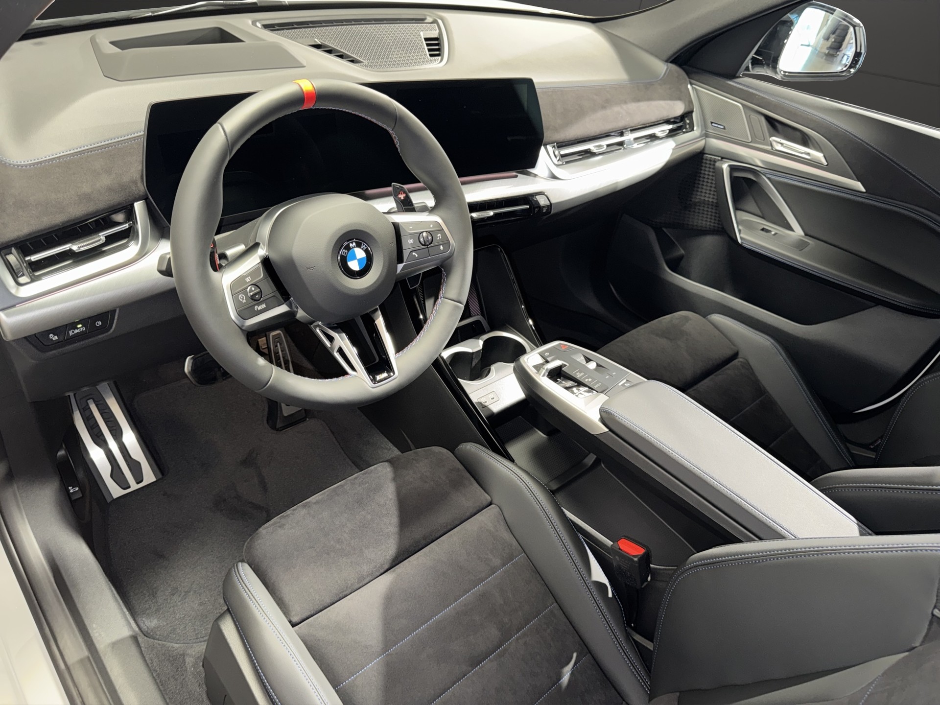 BMW X2 M35i-image-8