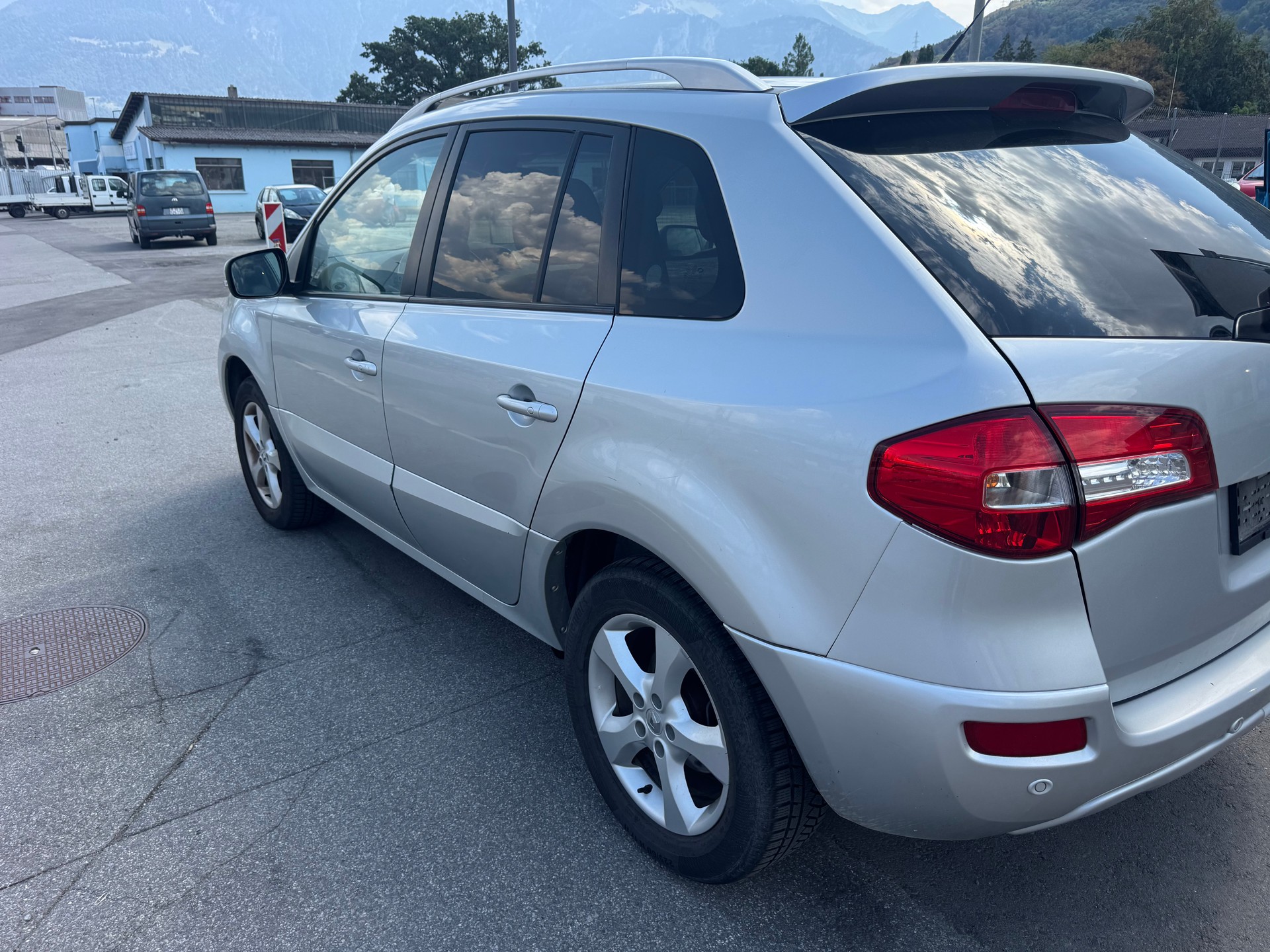 RENAULT Koleos 2.5 Dynamique 4x4-image-4