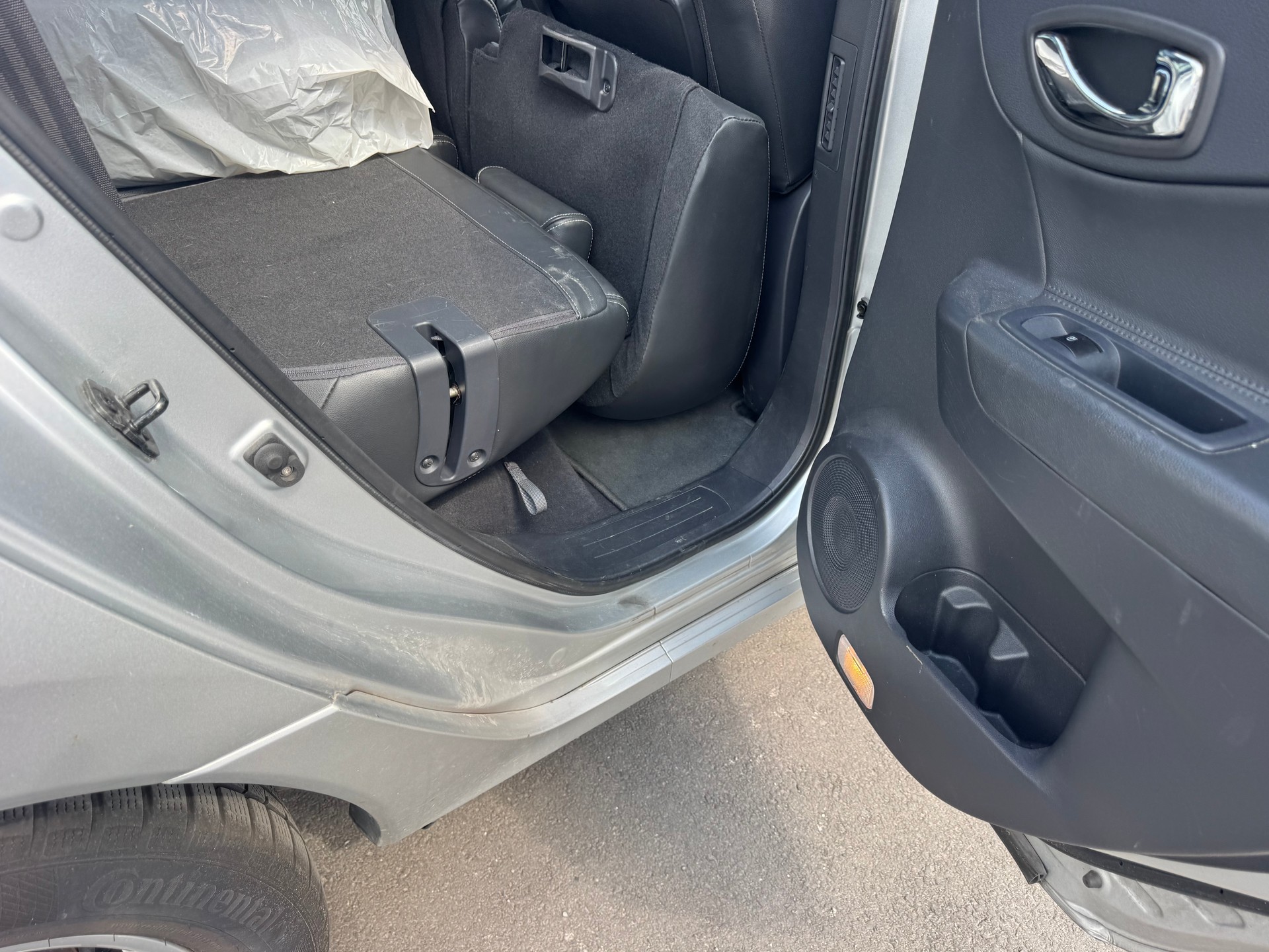 RENAULT Koleos 2.5 Dynamique 4x4-image-8