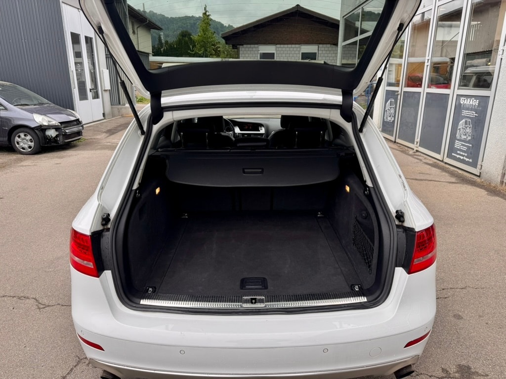 AUDI A4 allroad 2.0 TFSI quattro S-tronic-image-8