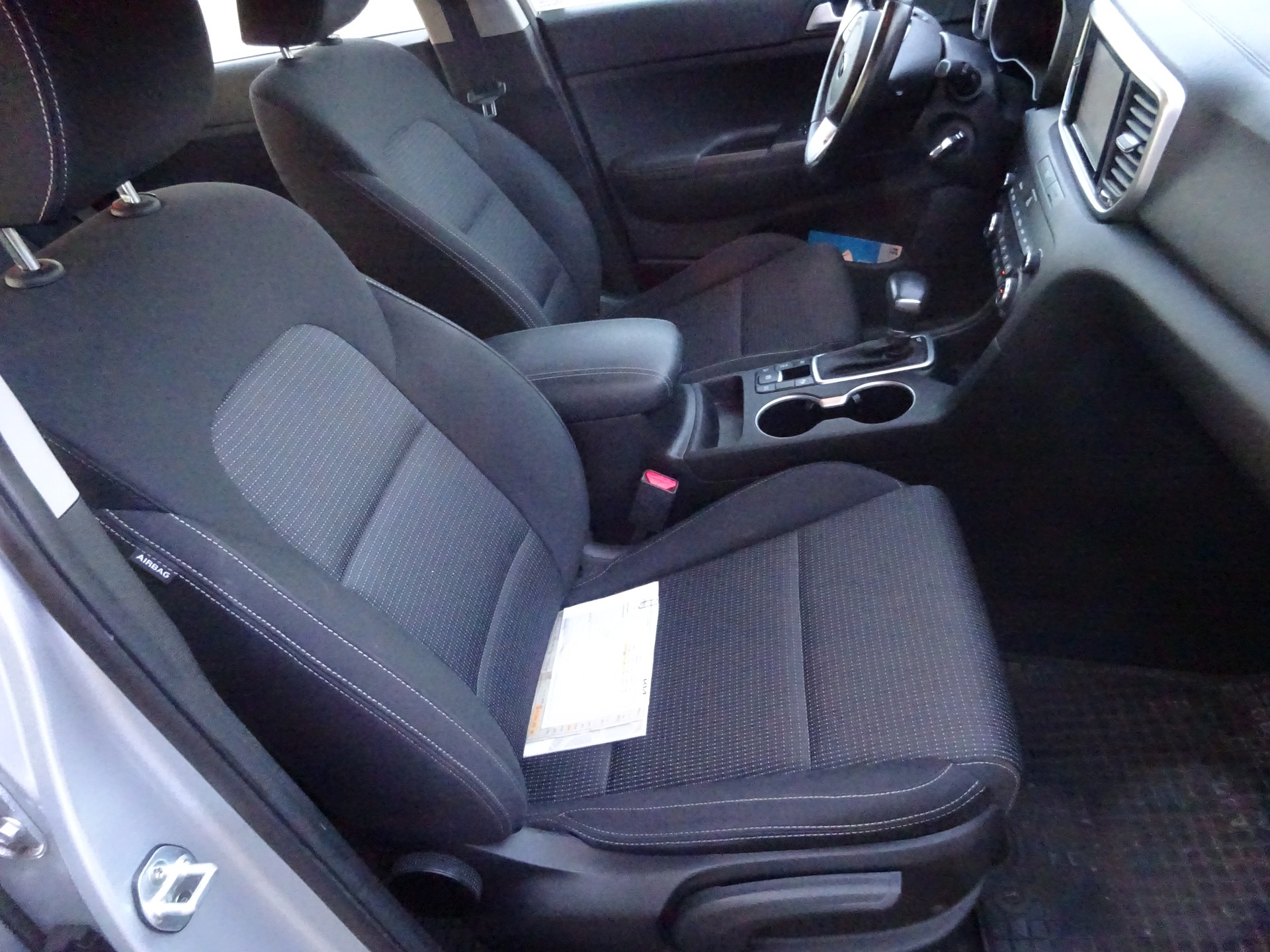 KIA Sportage 1.6CRDi Mild Hybrid Power 2020 4WD Automat - MFK 11.2025 - AHK 1600KG-image-8