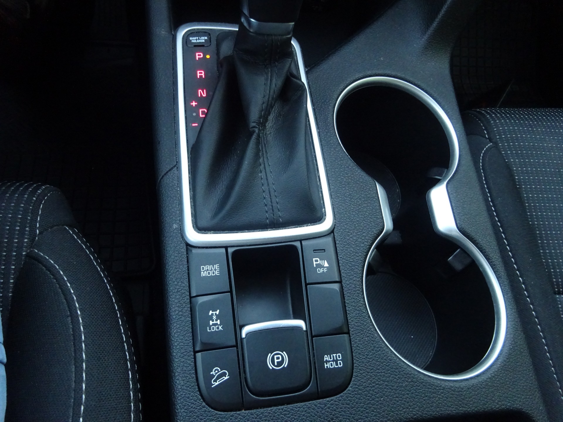 KIA Sportage 1.6CRDi Mild Hybrid Power 2020 4WD Automat - MFK 11.2025 - AHK 1600KG-image-11