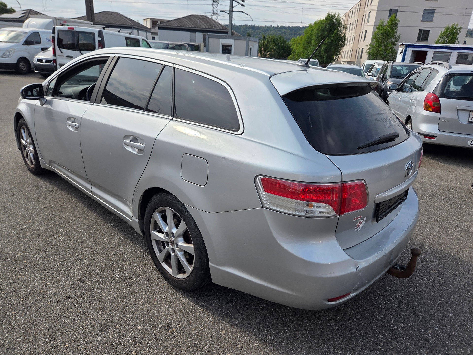 TOYOTA Avensis SW 2.0 Linea Luna Multidrive-image-2