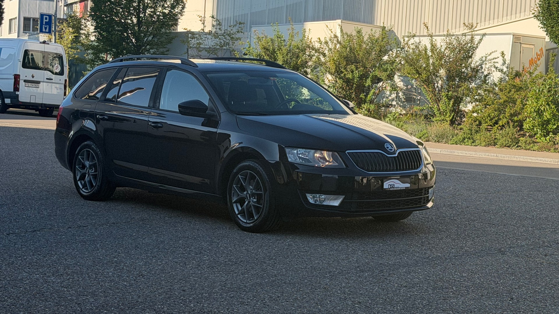 SKODA Octavia Combi 2.0 TDI Fresh 4x4-image-2