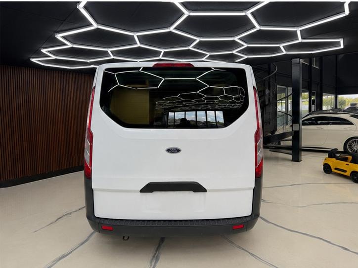 FORD Transit Custom Van 250 L1H1 Startup-image-3