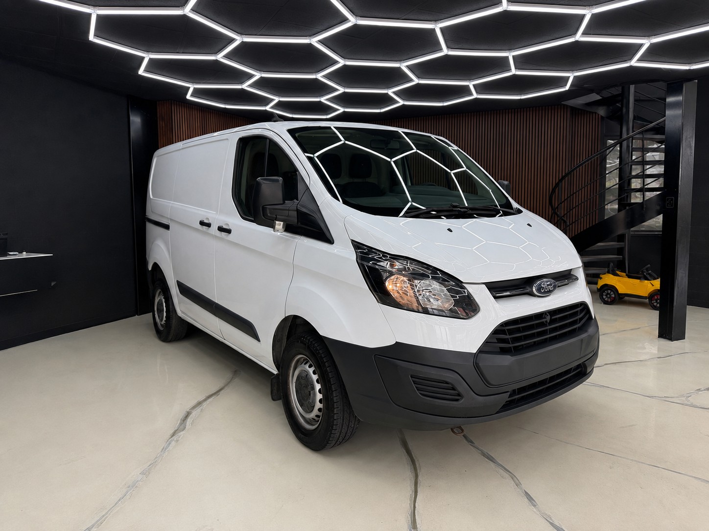 FORD Transit Custom Van 250 L1H1 Startup-image-2