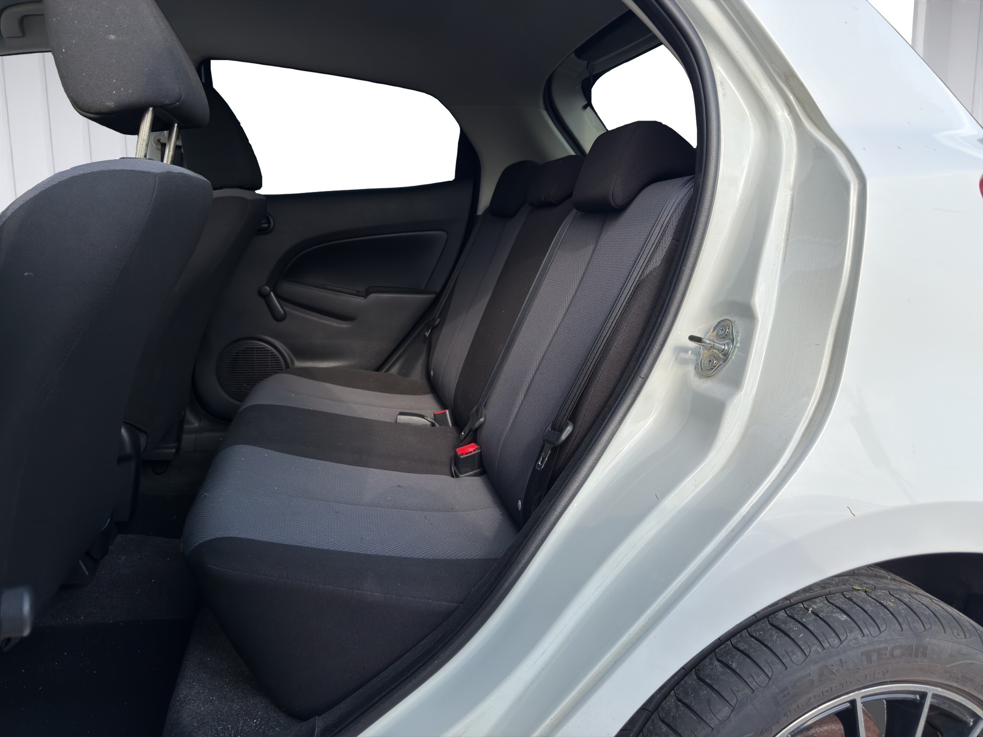 MAZDA 2 1.3i 16V Exclusive-image-7
