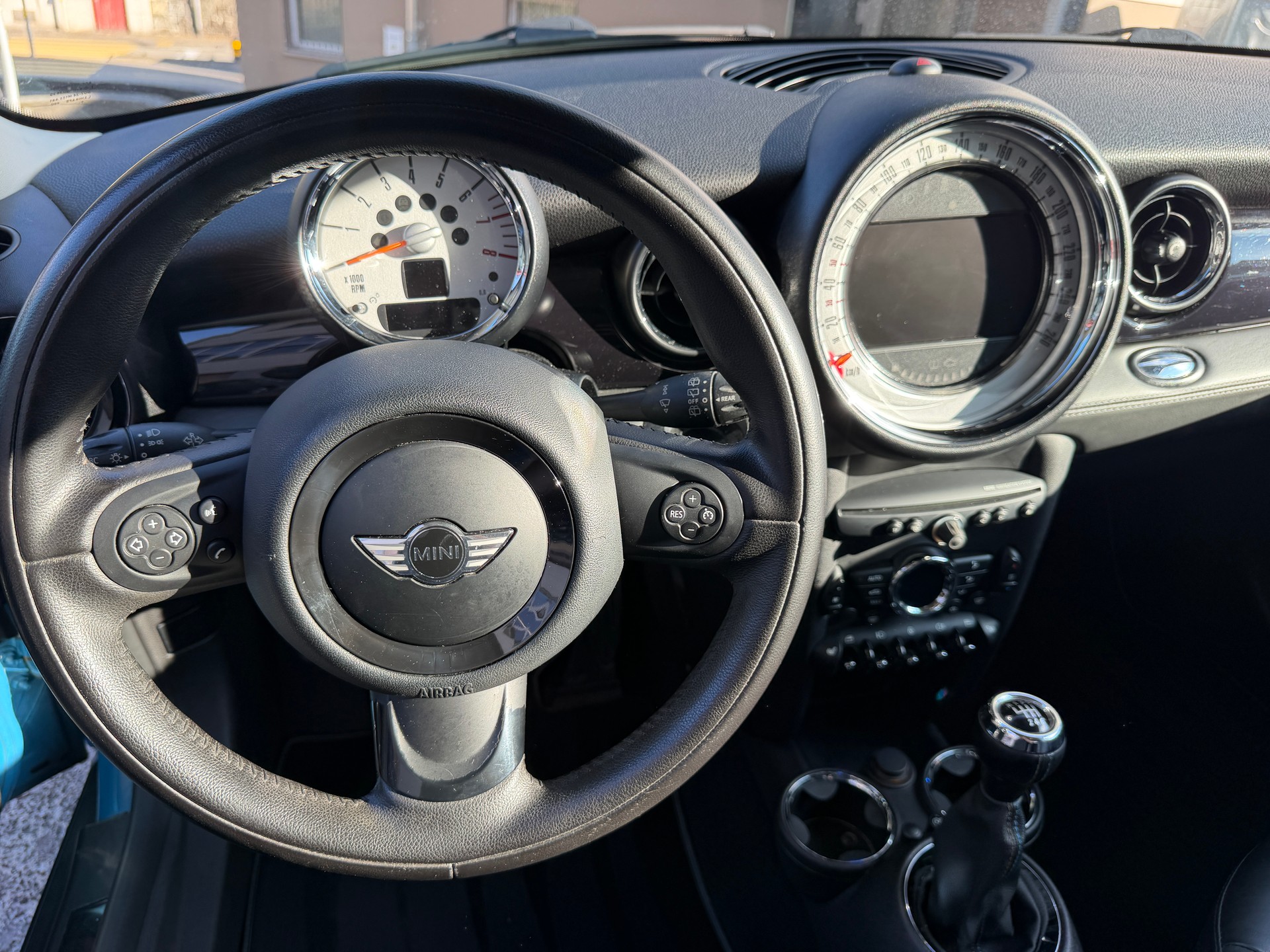 MINI Cooper S mit Garantie und gratis Service-image-5