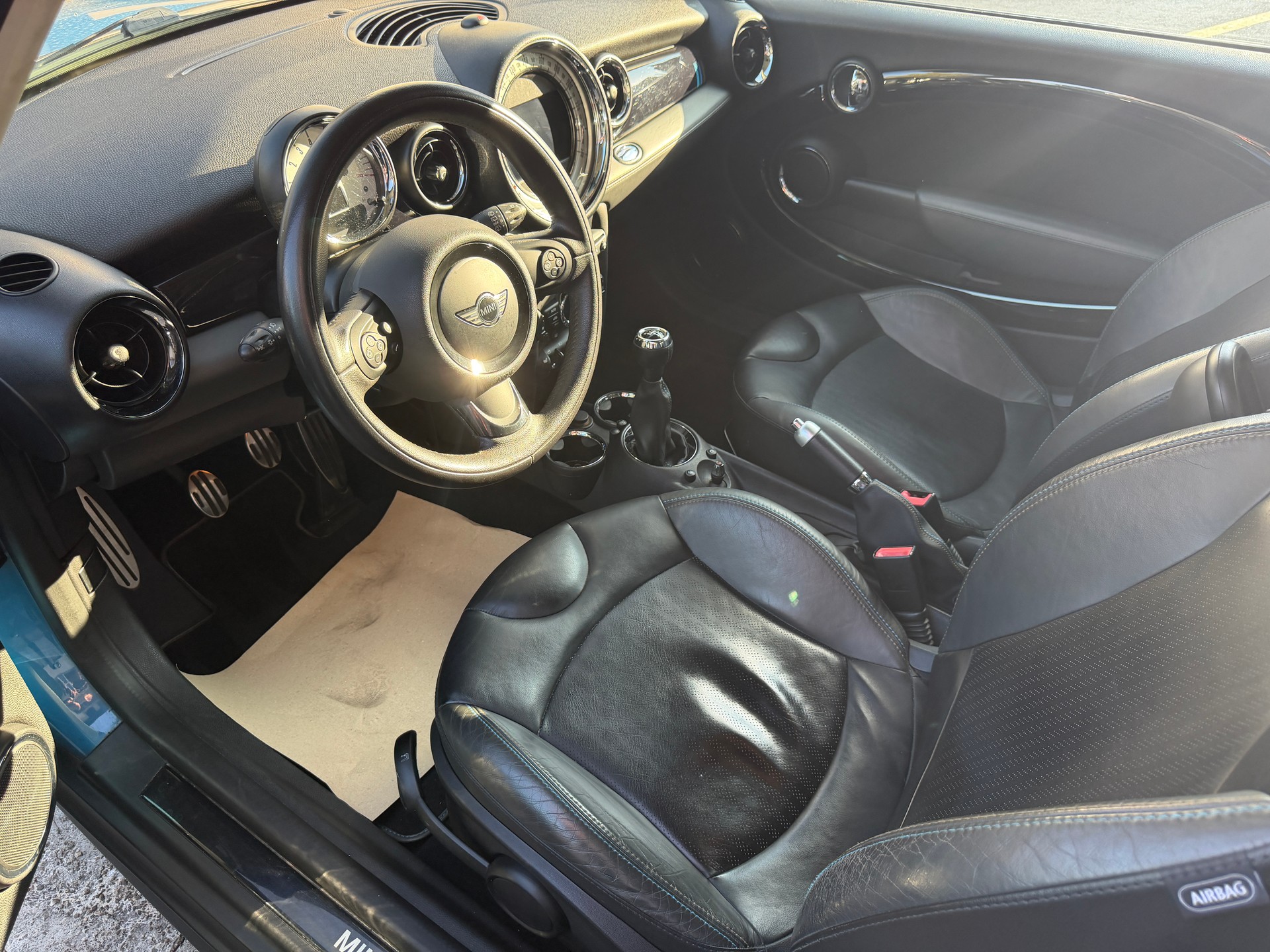 MINI Cooper S mit Garantie und gratis Service-image-6
