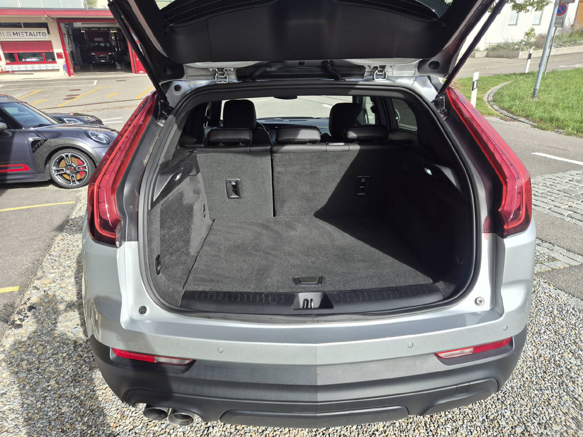 CADILLAC XT4 2.0 TD 174 PS Luxury-image-6