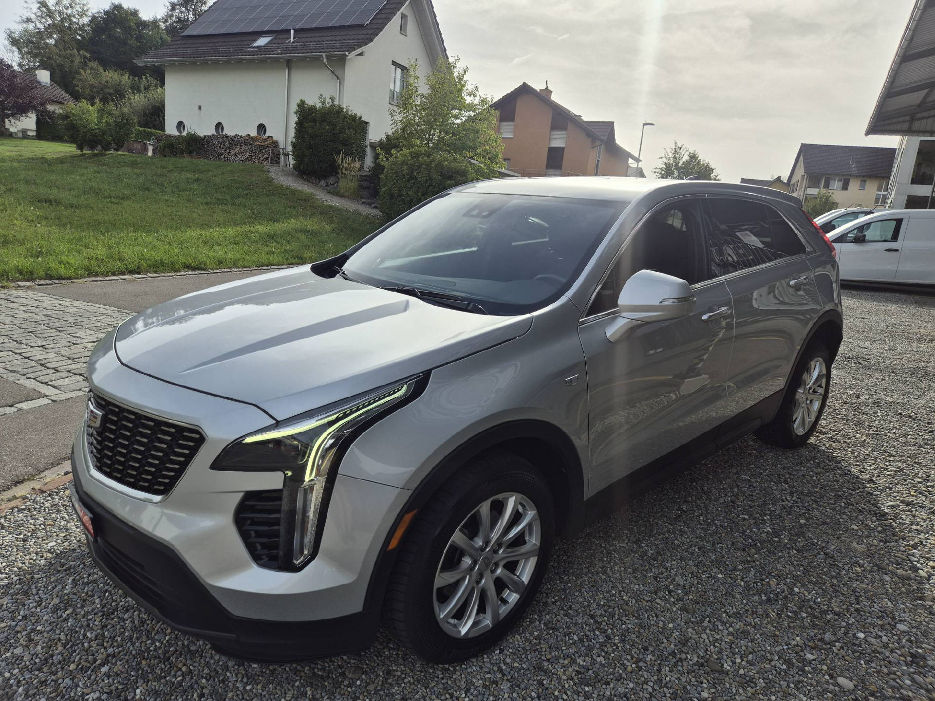 CADILLAC XT4 2.0 TD 174 PS Luxury-image-3