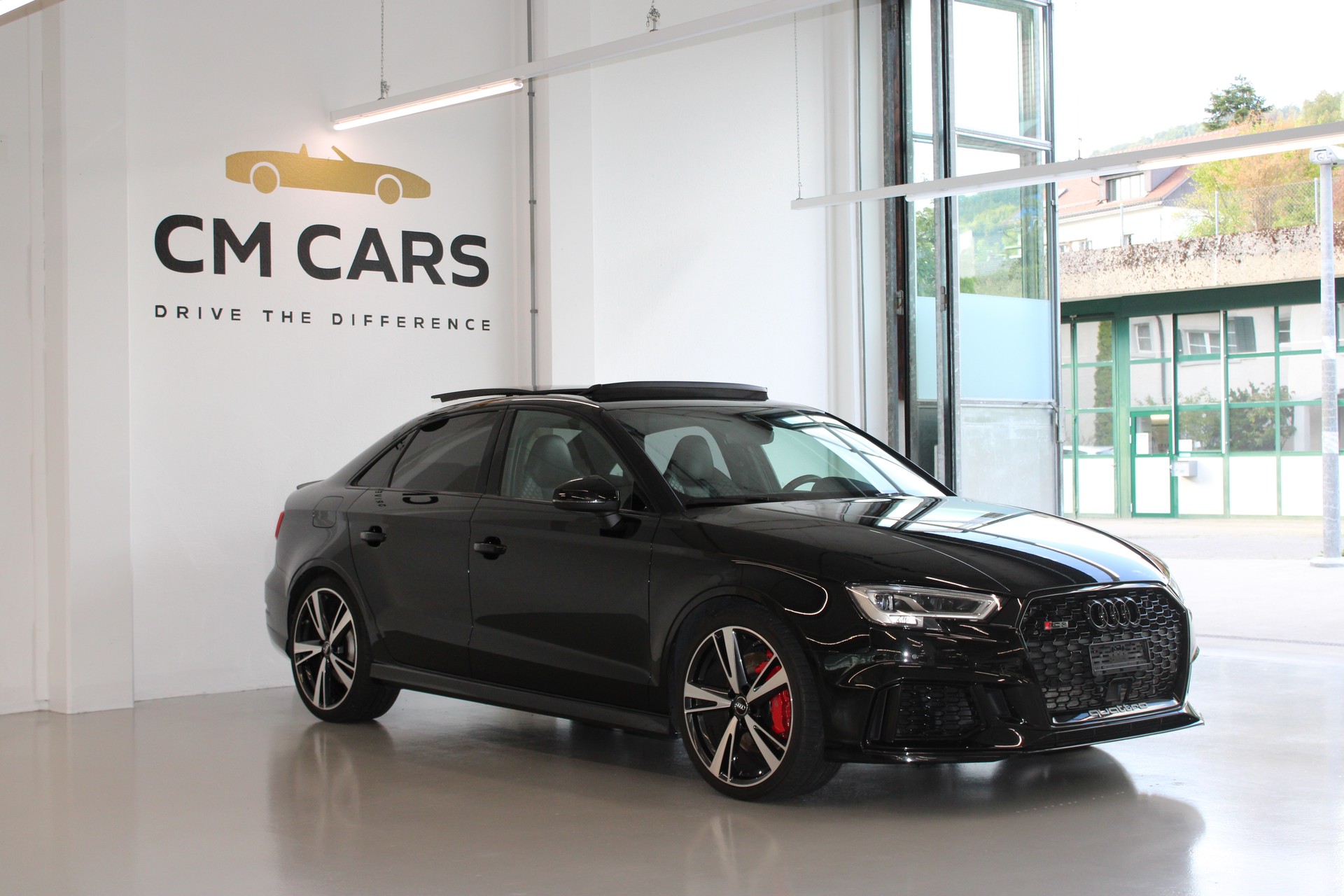AUDI RS3 Limousine 2.5 TSI quattro S-tronic-showroom-element-3