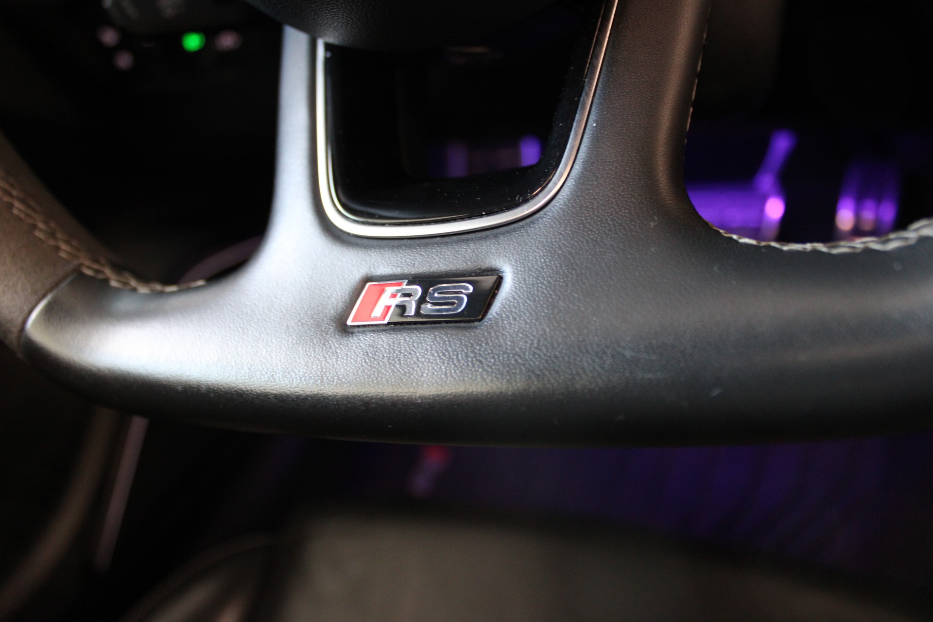 AUDI RS3 Limousine 2.5 TSI quattro S-tronic-image-23