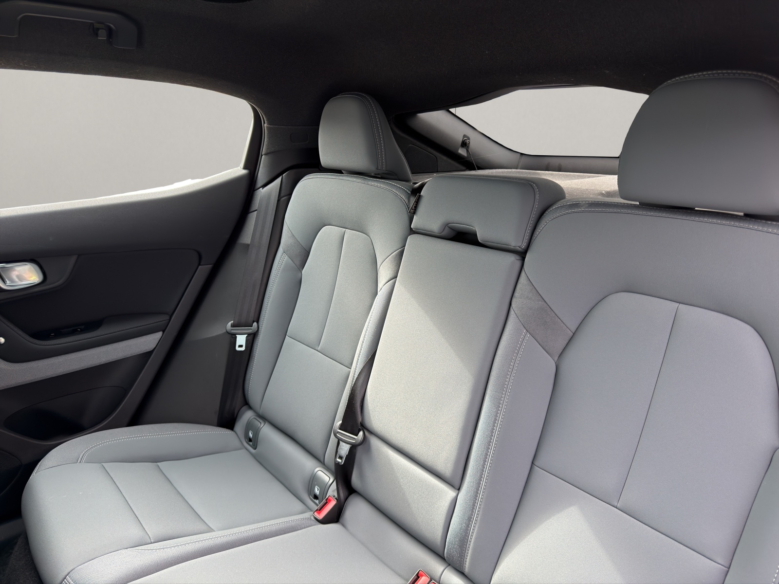 POLESTAR 2 Long Range Single Motor-image-11