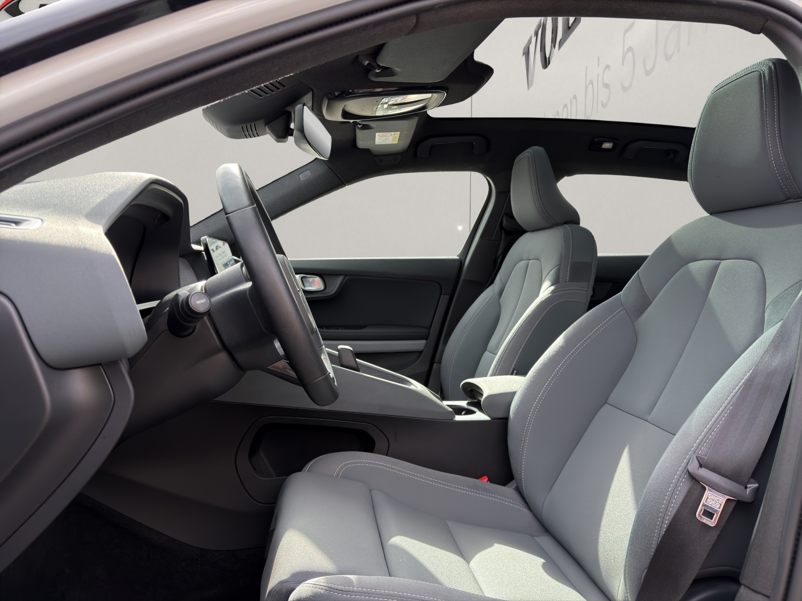 POLESTAR 2 Long Range Single Motor-image-8