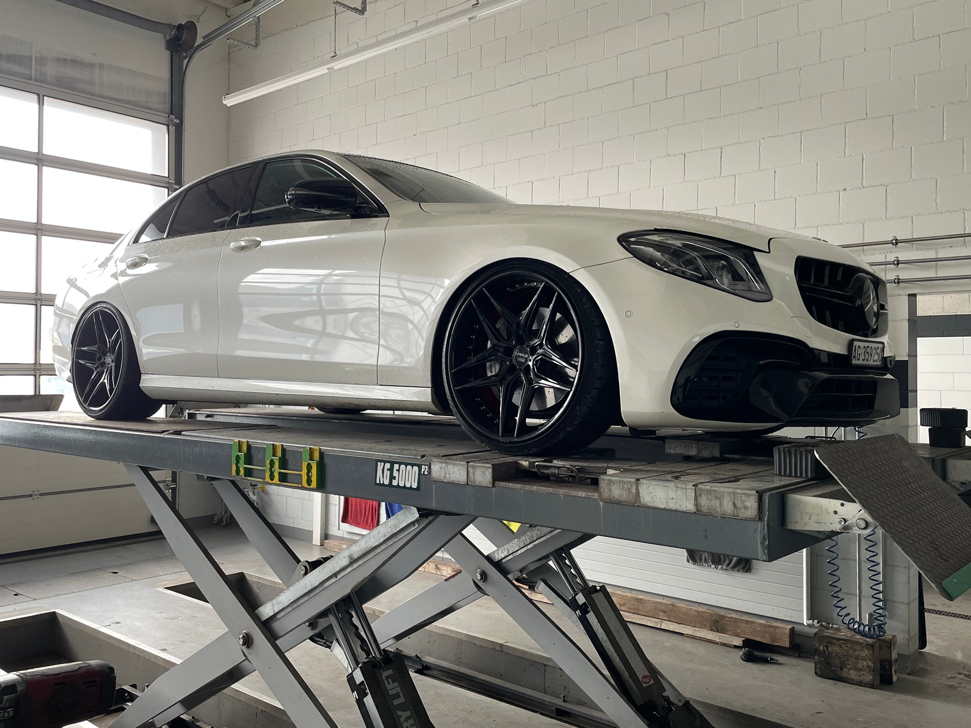MERCEDES-BENZ E 43 AMG 4matic-image-0