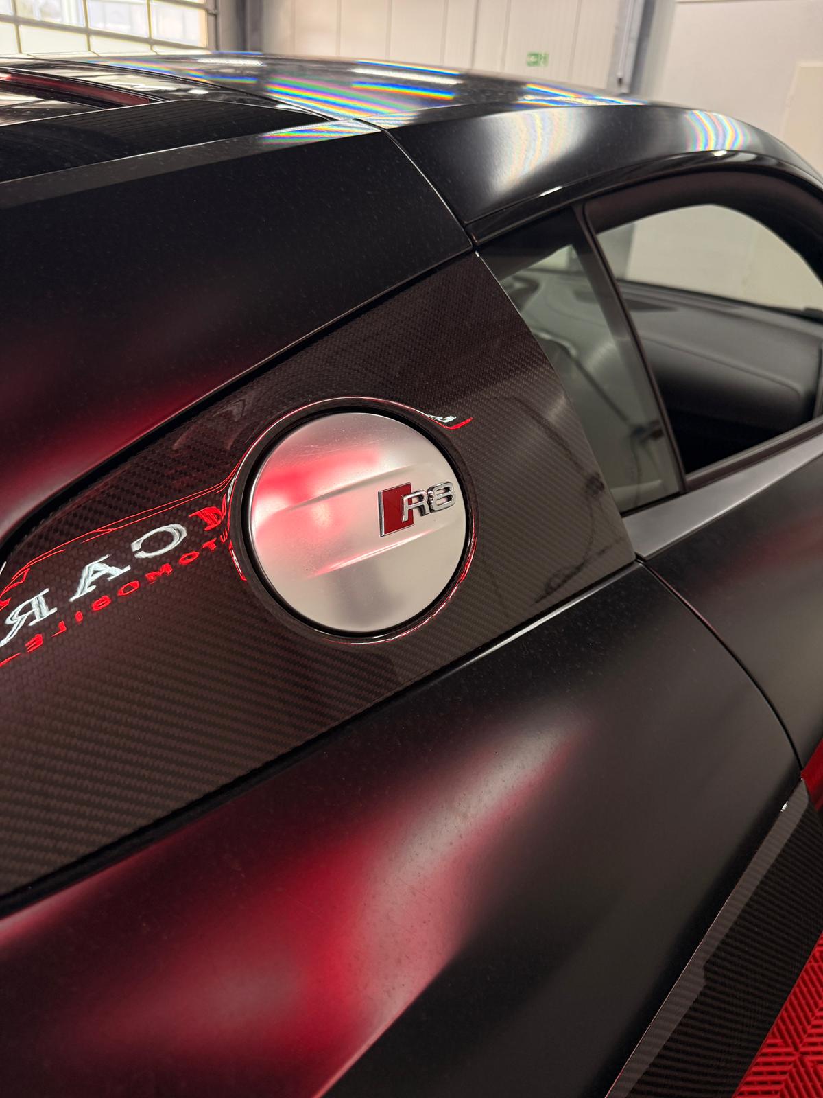 AUDI R8 Coupé 5.2 plus S-Tronic-image-25