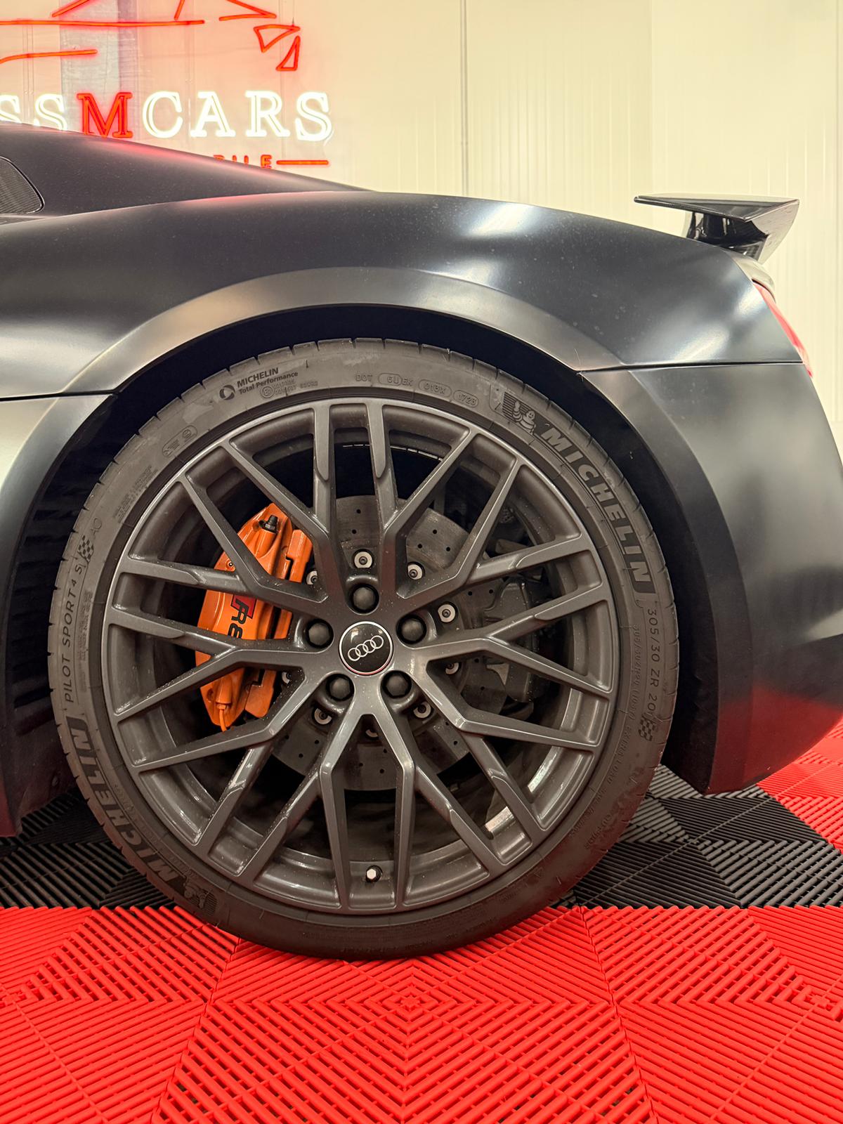 AUDI R8 Coupé 5.2 plus S-Tronic-image-17