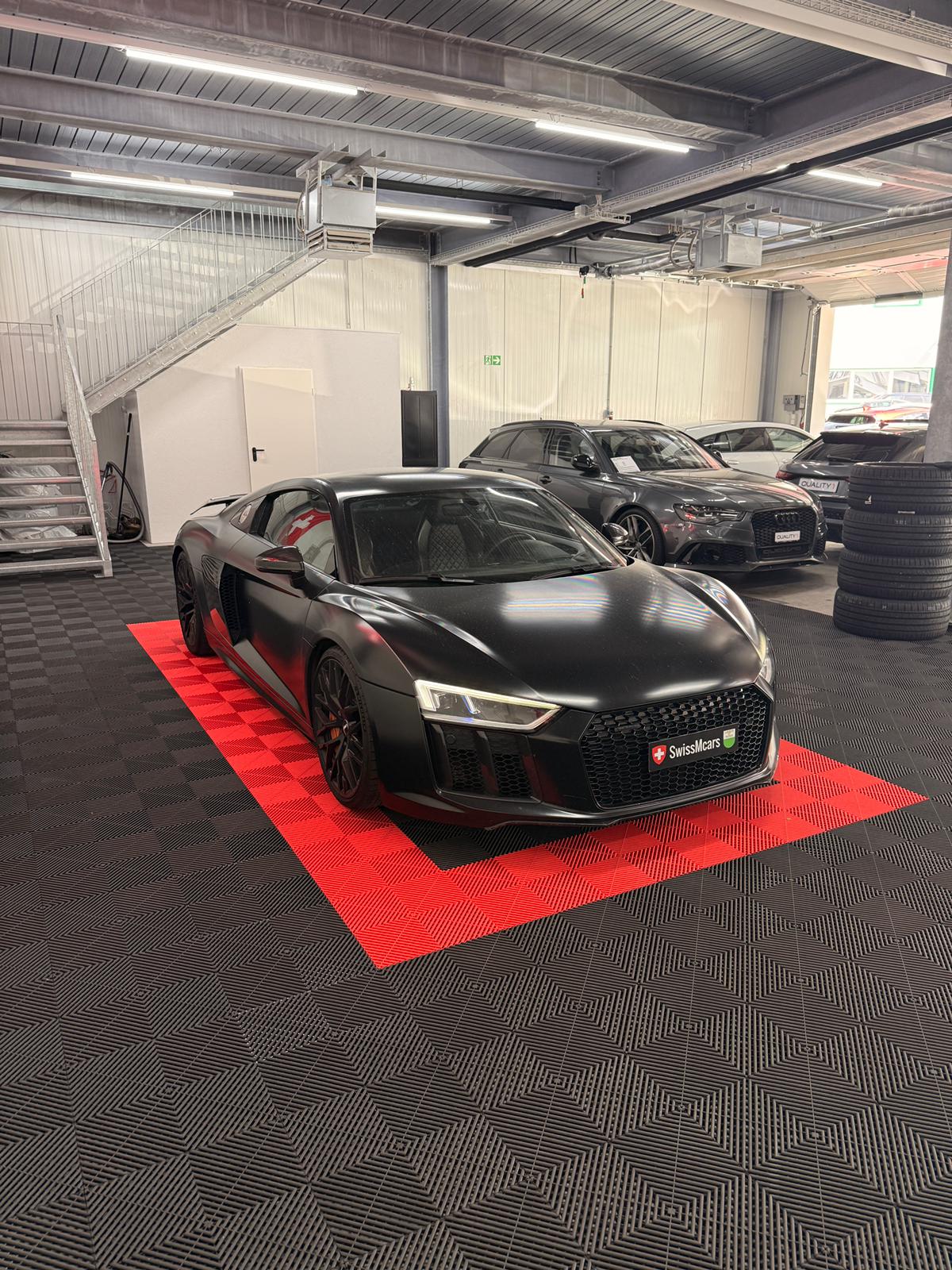 AUDI R8 Coupé 5.2 plus S-Tronic-image-3