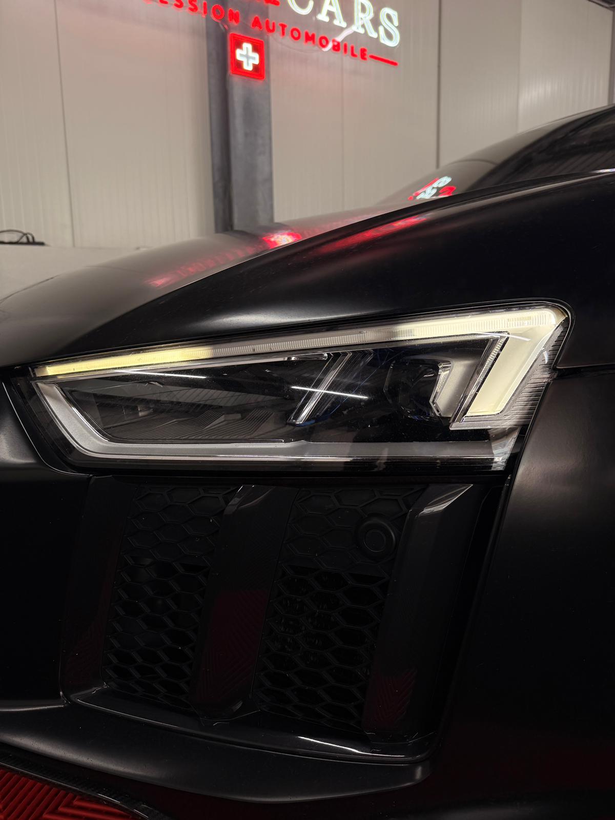 AUDI R8 Coupé 5.2 plus S-Tronic-image-20