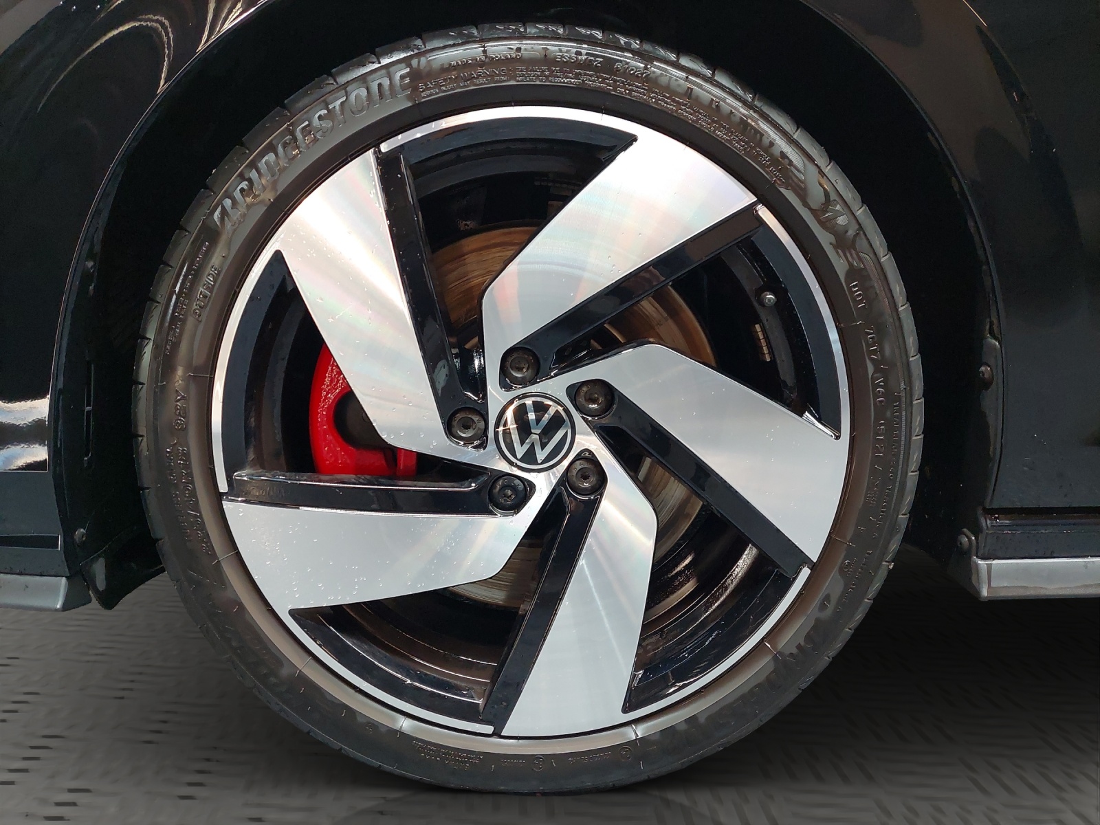 VW Golf 2.0 TSI GTI DSG-image-11