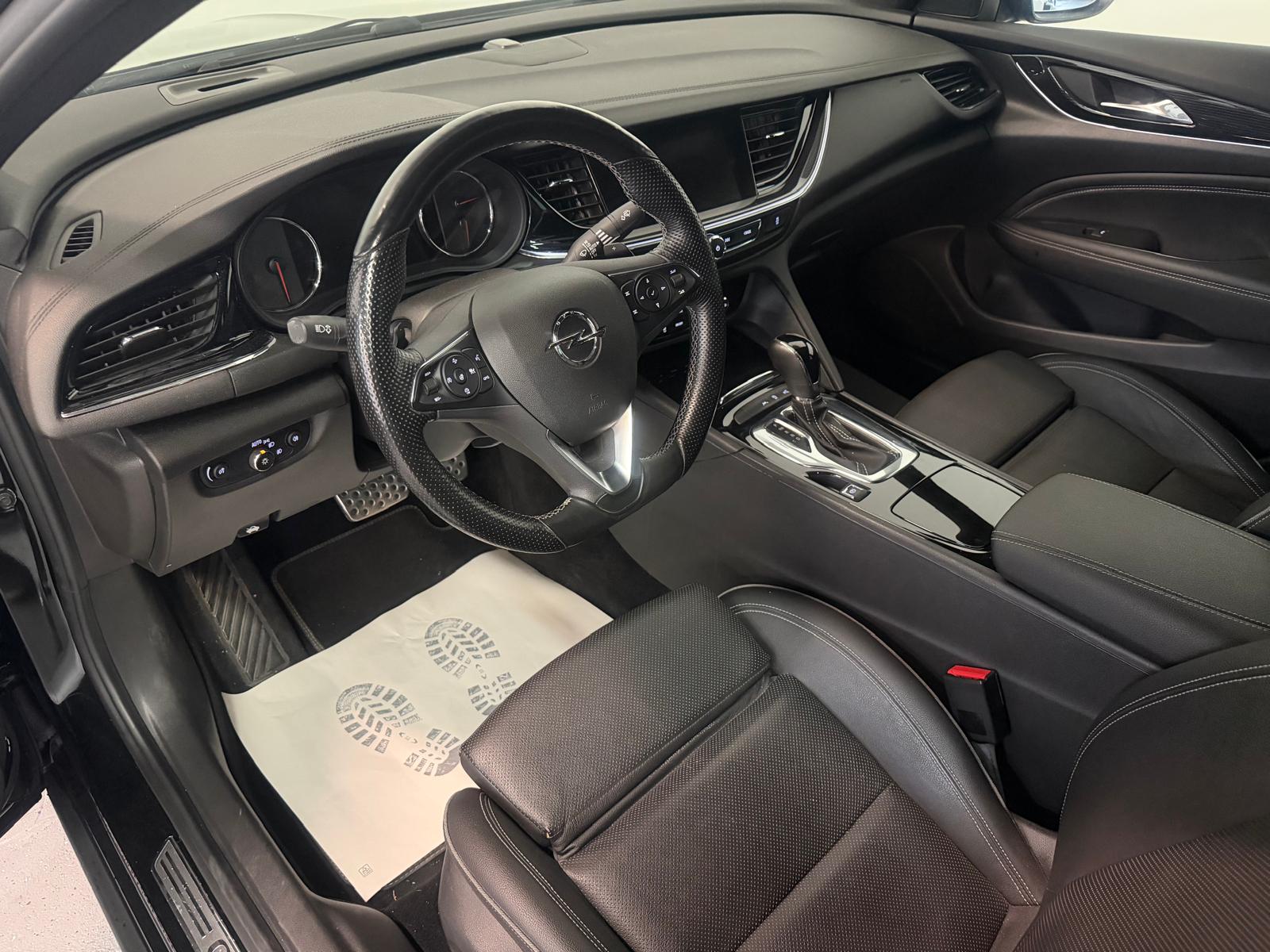 OPEL Insignia 1.6 CDTI Grand Sport Excellence Automatic-image-14