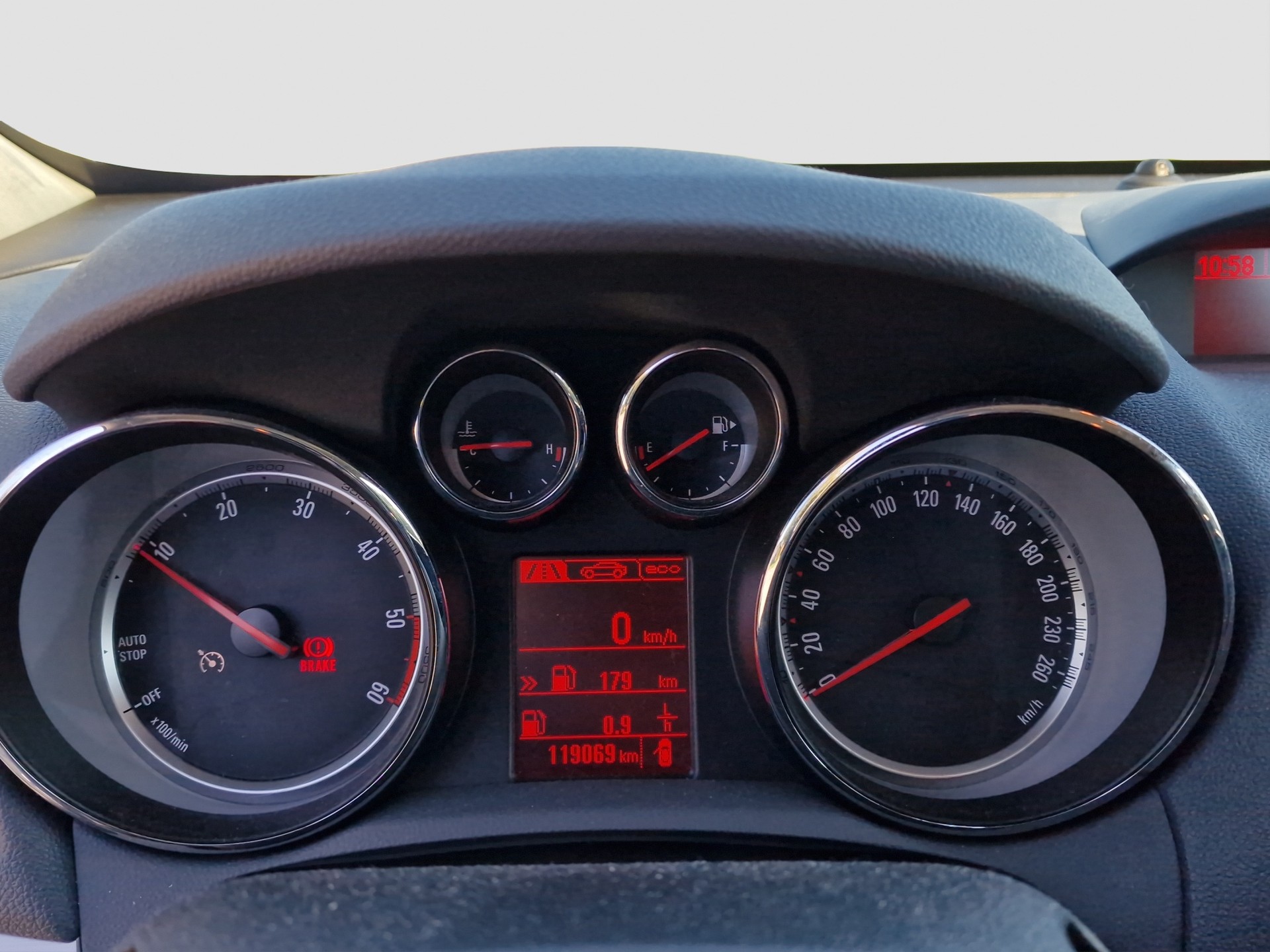 OPEL Mokka 1.7 CDTi Cosmo 4WD ** Frisch ab MFK und Service ** Teil-Leder **-image-9