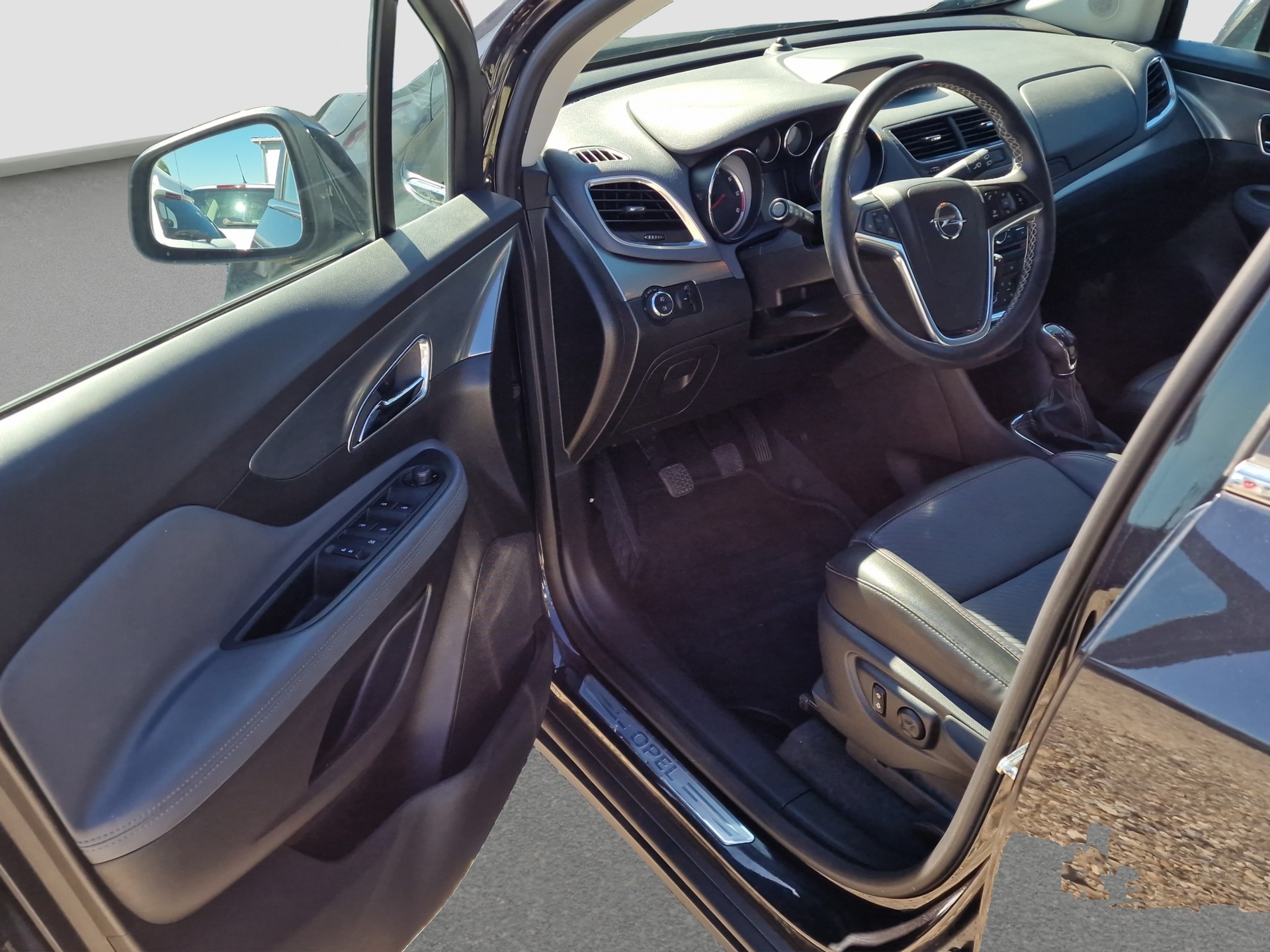 OPEL Mokka 1.7 CDTi Cosmo 4WD ** Frisch ab MFK und Service ** Teil-Leder **-image-6