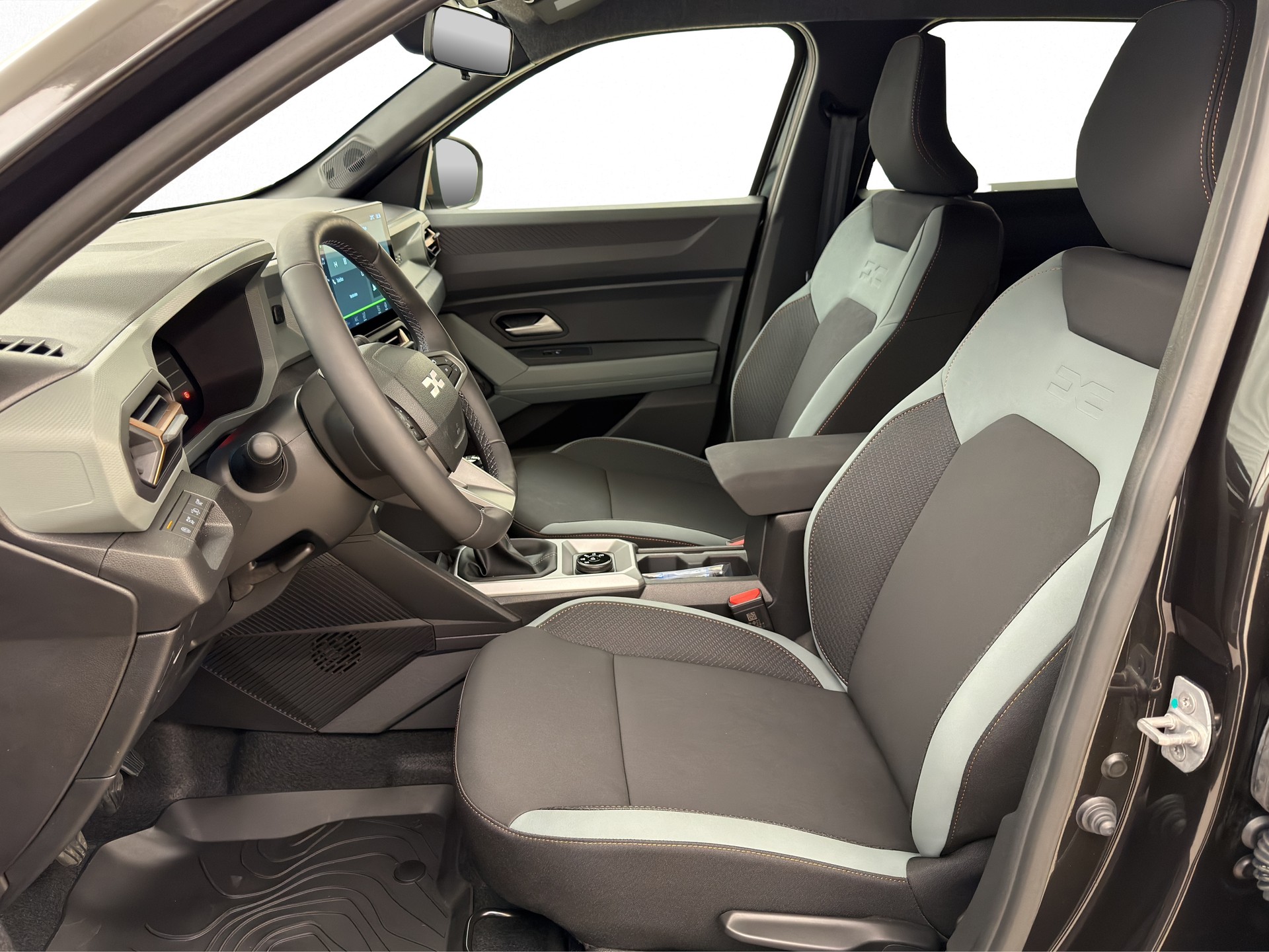 DACIA Duster 1.2 TCe Extreme 4WD-image-6