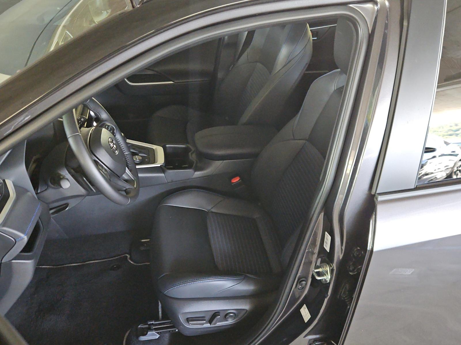 TOYOTA RAV4 2.5 HEV Style-image-8